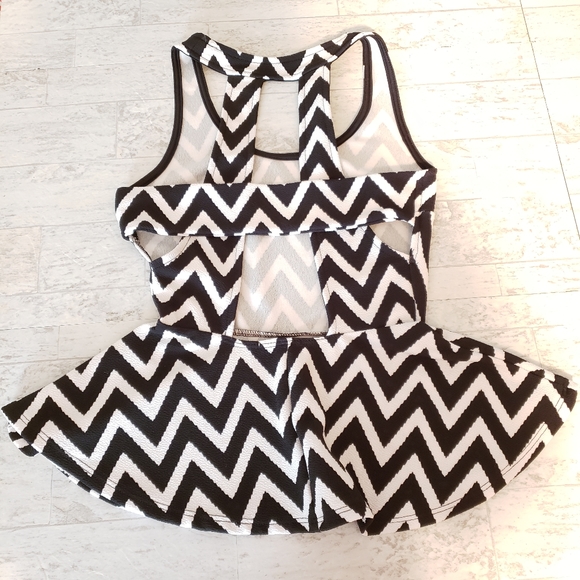 Peplum Chevron Black & White Top with Cutouts - Picture 2 of 5